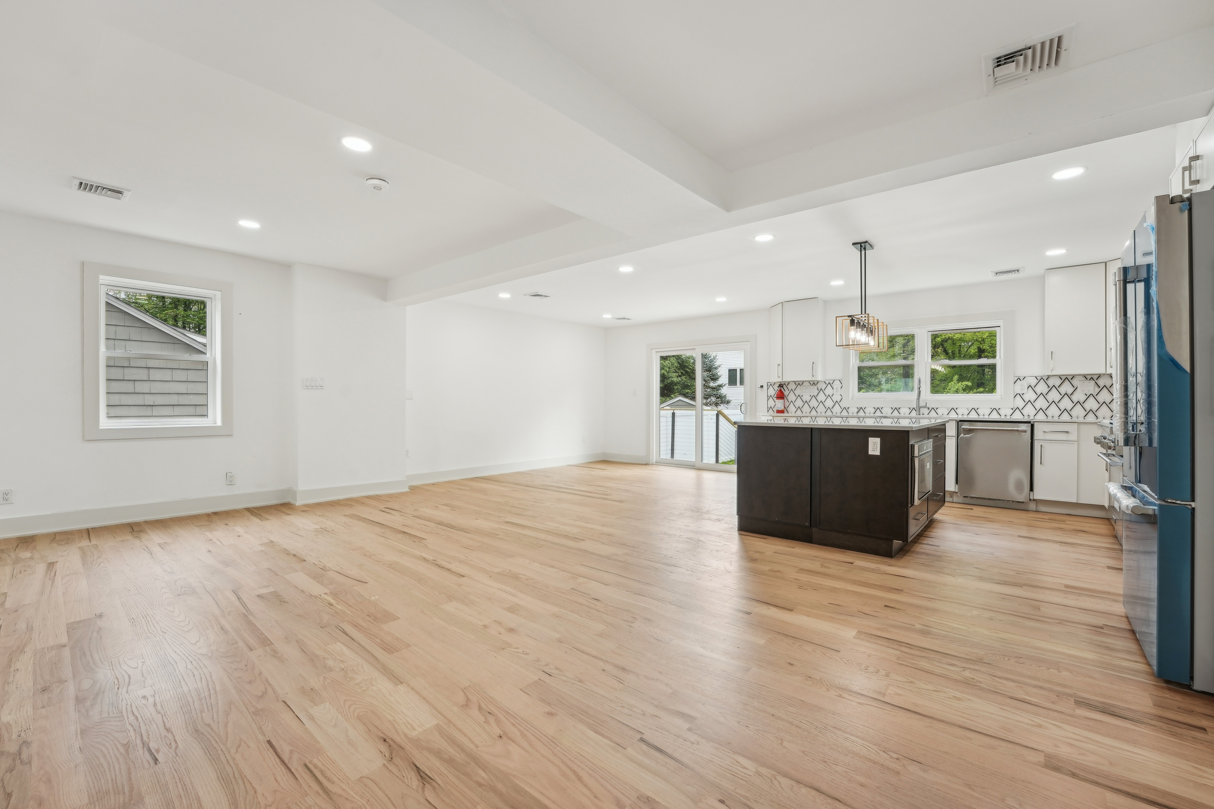 25 Sterling Drive Livingston NJ kitchen photo 10